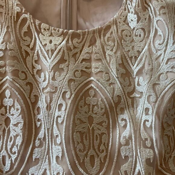 Lovers Wonderland Embroidered Dress sz L - Picture 10 of 11